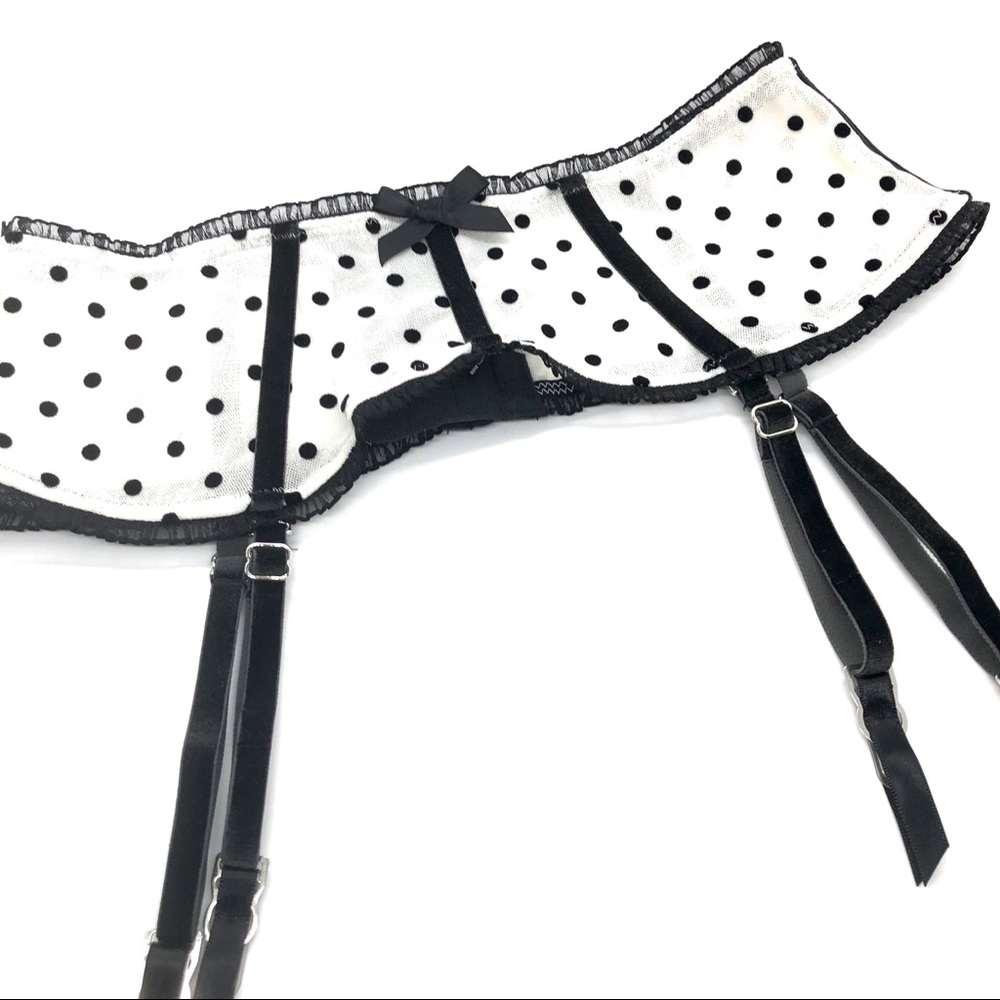 NWOT Victoria’s Secret Sexy Little Things Black & White Polka Dots Garter Belt